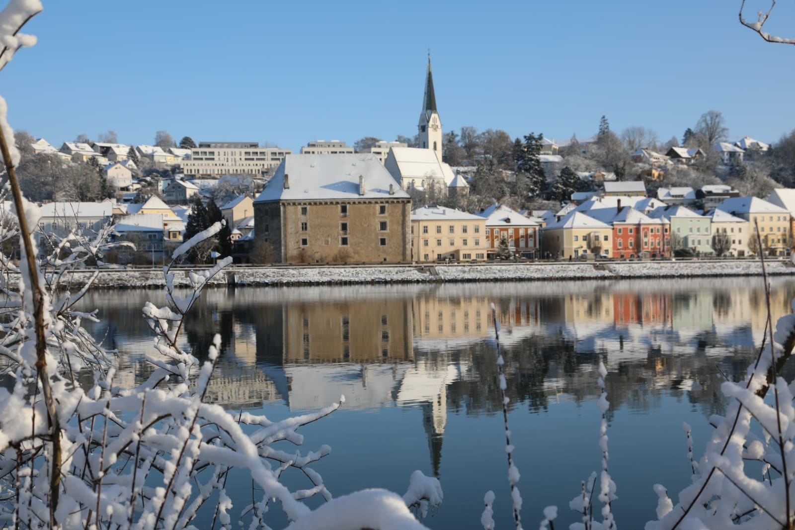Spaziergang an der Donau in Mauthausen
